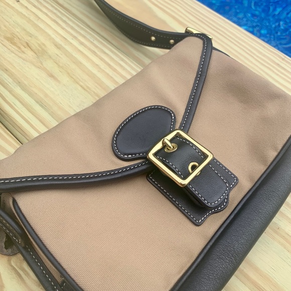 Coach mini bag with gold hardware! - Picture 3 of 7